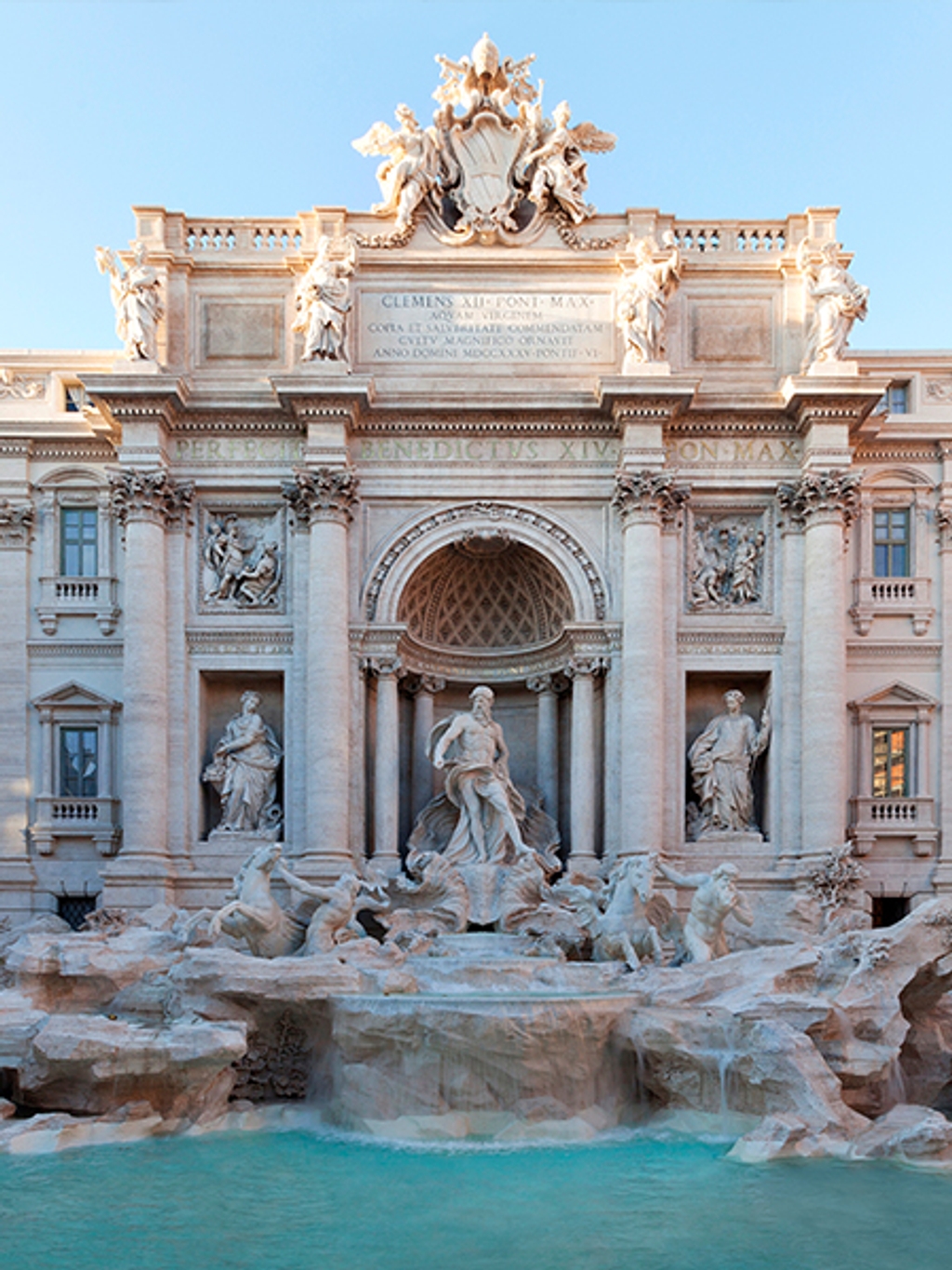 What to wear to Rome. Think: head-to-toe linen.