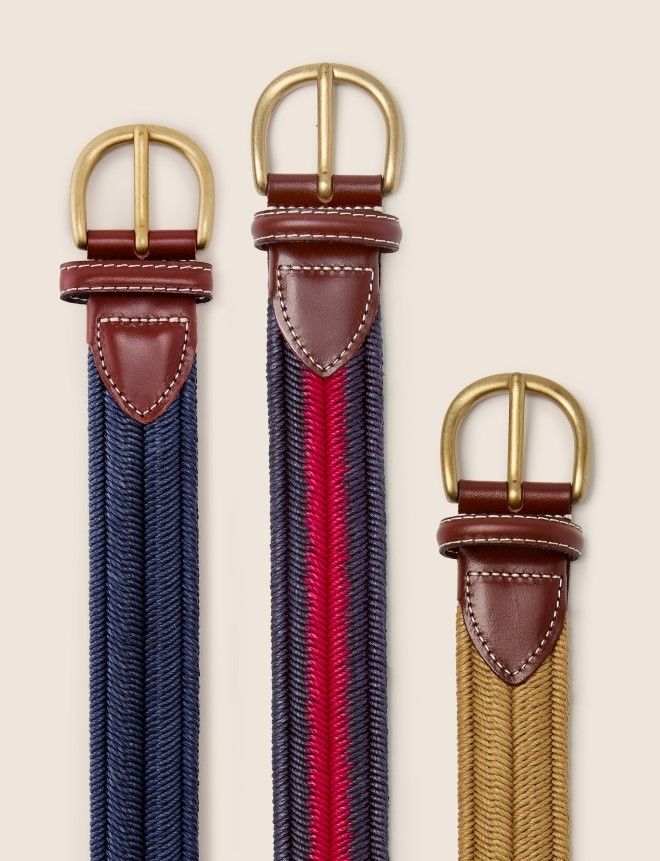 laydown of mens belts