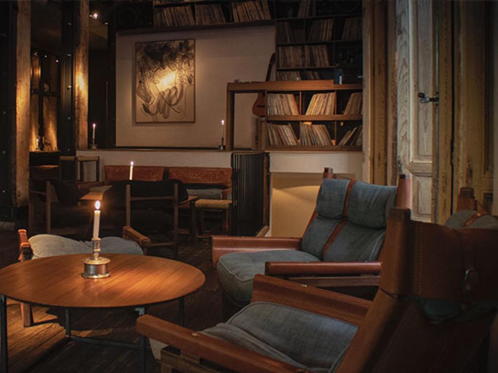 Inside Los 33 restaurant
