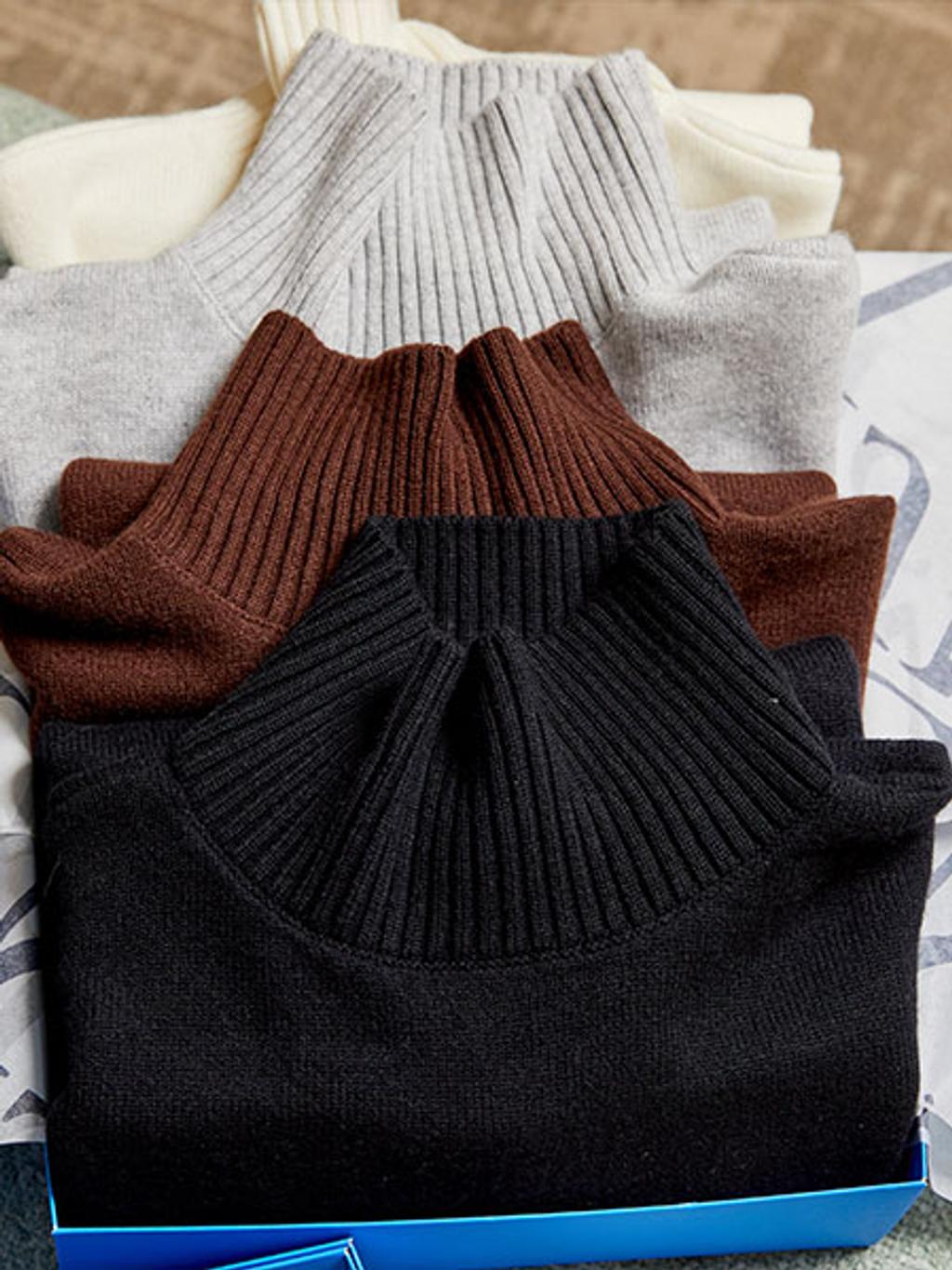 Dina cashmere turtlenecks in J.McLaughlin box Dina cashmere turtlenecks in J.McLaughlin box
