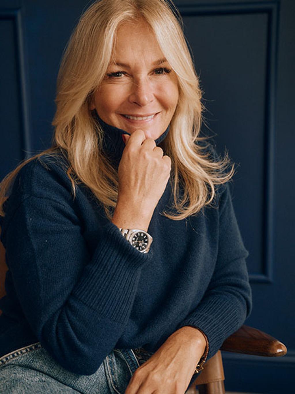 Glynis Karp in cashmere turtleneck and jeans Glynis Karp in cashmere turtleneck and jeans