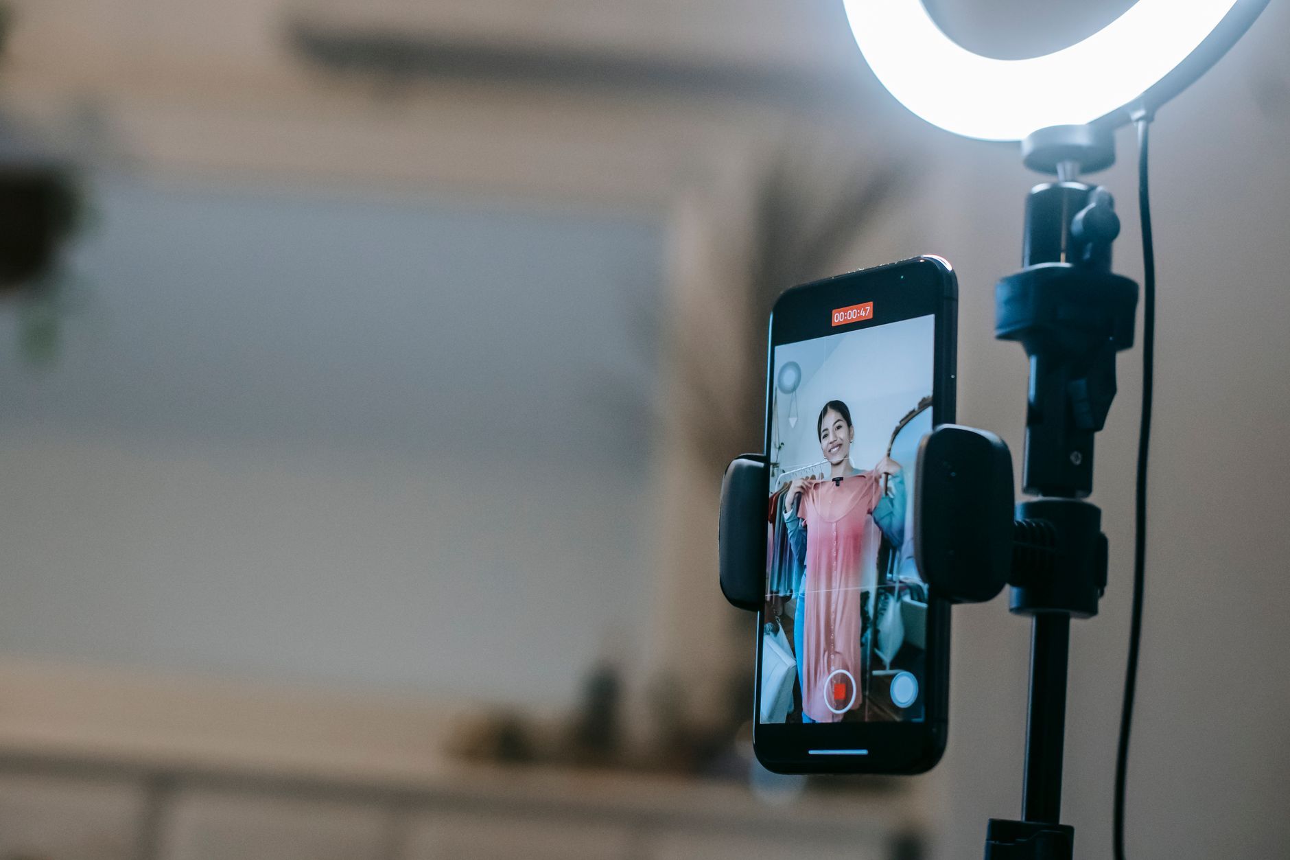 How AI Is Turning Social Feeds Into a Hundred Billion Dollar Storefront