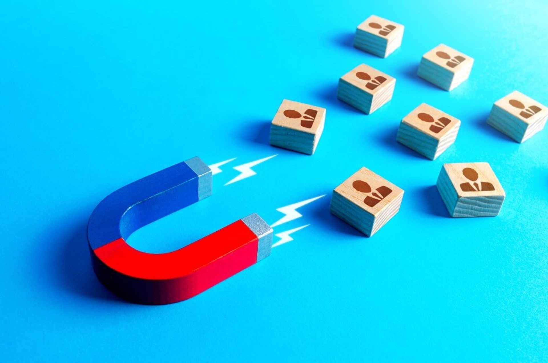 Magnet attracting clients for new web design business