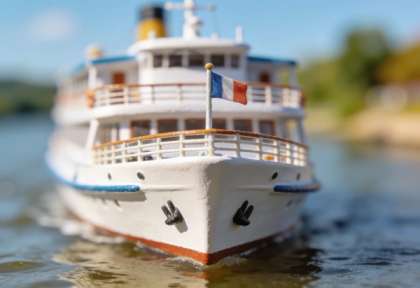 Moselschifffahrt – Miniatur-Diorama, Detail Bug