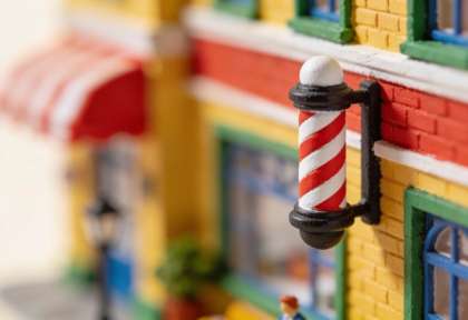 Barber Brothers – Miniatur-Diorama, Detail Barber-Pole