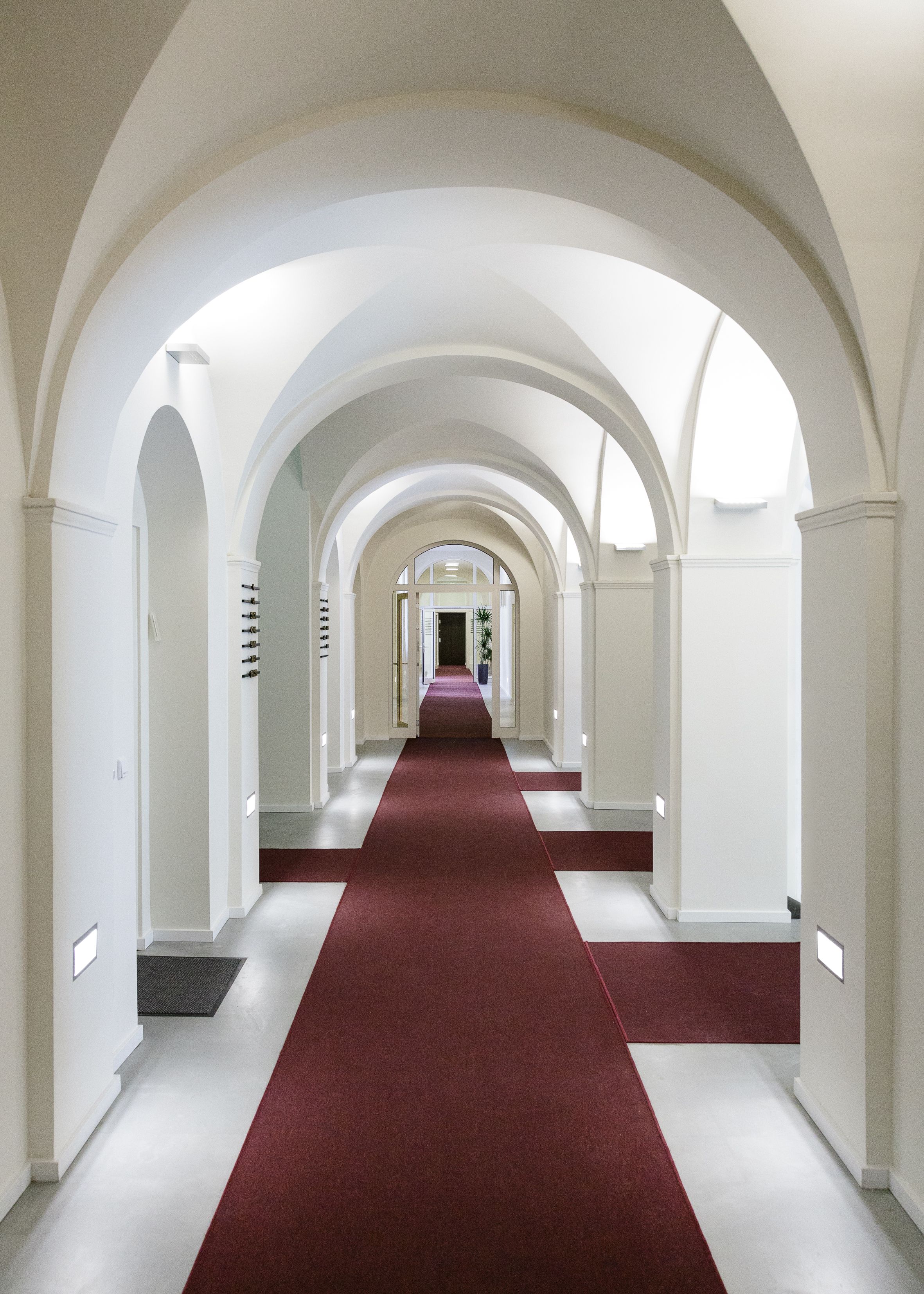 Paragon Apartments - Hallway