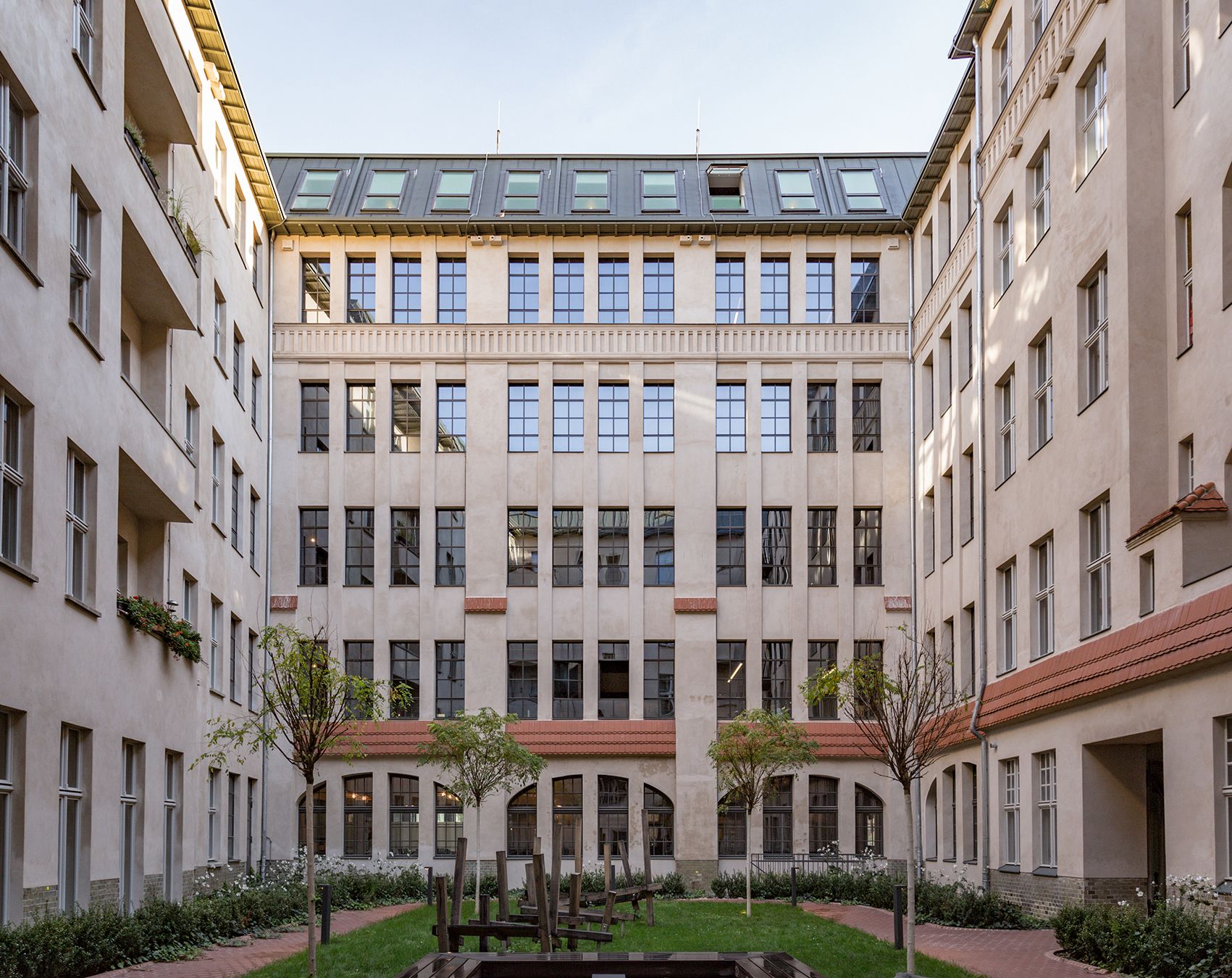 GRAFT Eiswerk Trockland Noam Rosenthal