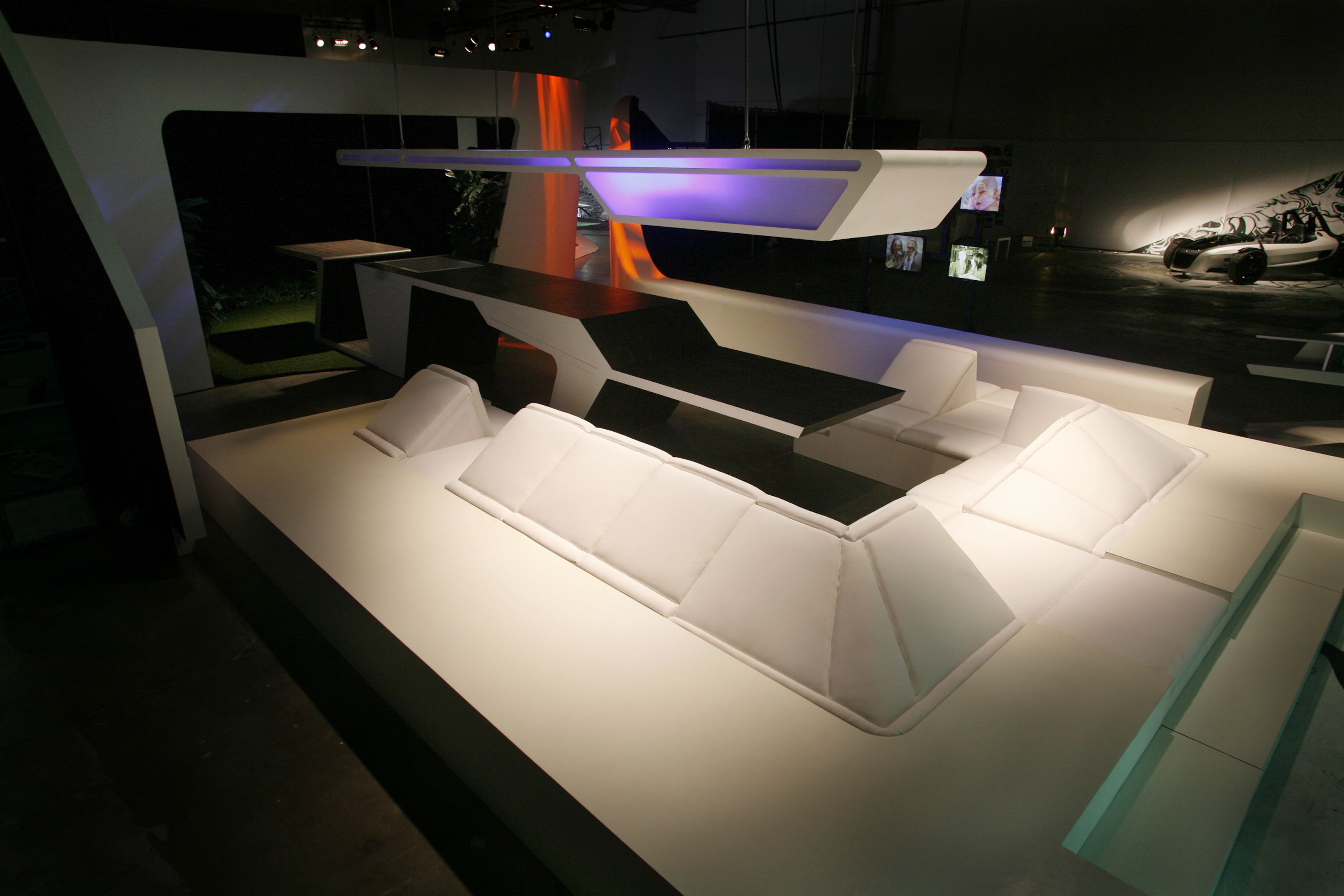 Moonraker, GRAFT: life set for one of four avatars to predict the future environment of the target group; a set for movable components of the interior digital interface turns into a kitchen counter