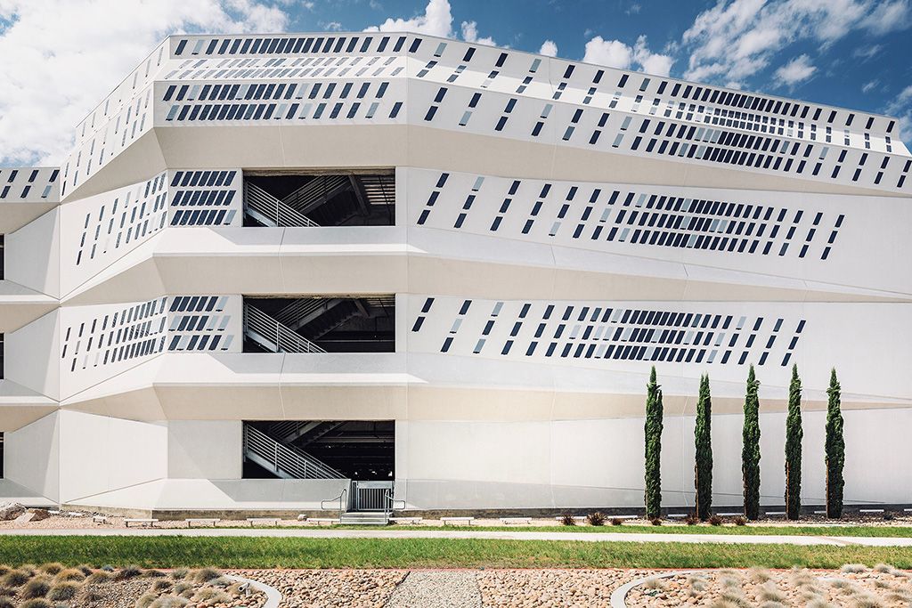 (C) GRAFT BRANDLAB_Mediatectures_Dazzle_by Ueberall, Photography (c) Pablo Mason