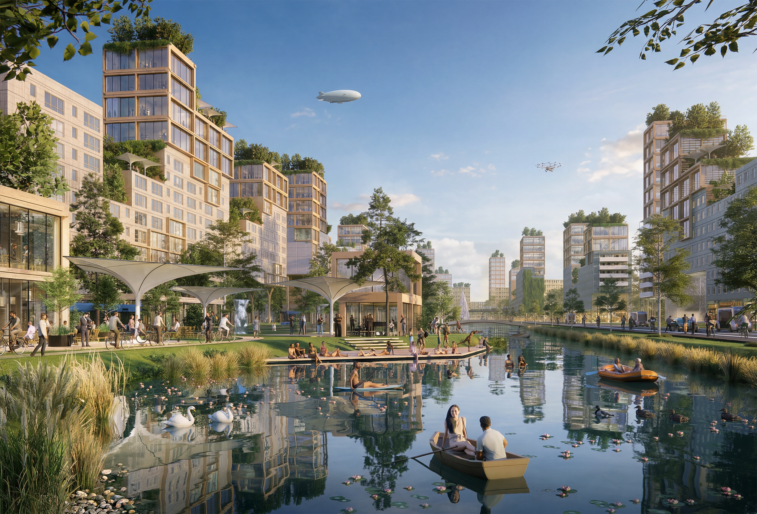 Eine futuristische Stadtlandschaft am Wasser mit modernen Wohnungen und Dachgärten. Menschen fahren Boot und versammeln sich in Ufernähe, während am Himmel ein Luftschiff und eine Drohne zu sehen sind.