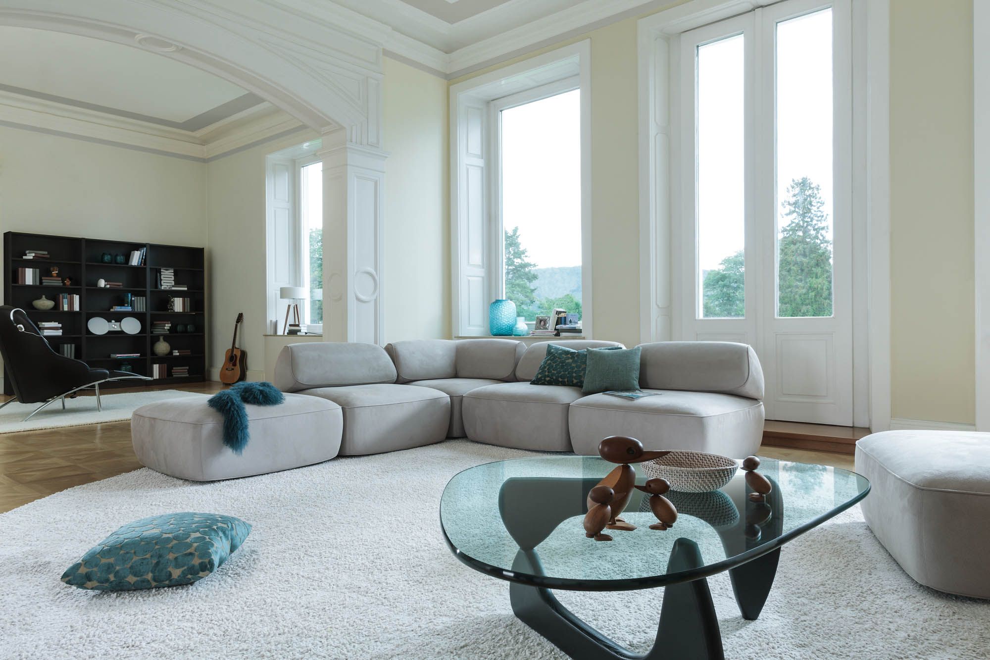 Furniture endlessly variable in use, in covers, in formation…     Fat Tony is a modular seating system whose ‘kit of parts’ allows a huge spectrum of variation possibilities. Designed by the architecture brand GRAFT, Fat Tony is endlessly flexible in use with its three cubic modules. Bachelor pad or loft, living room or hotel lobby – Fat Tony is at home anywhere. Its different elements make it uniquely versatile and make it look great in any location.