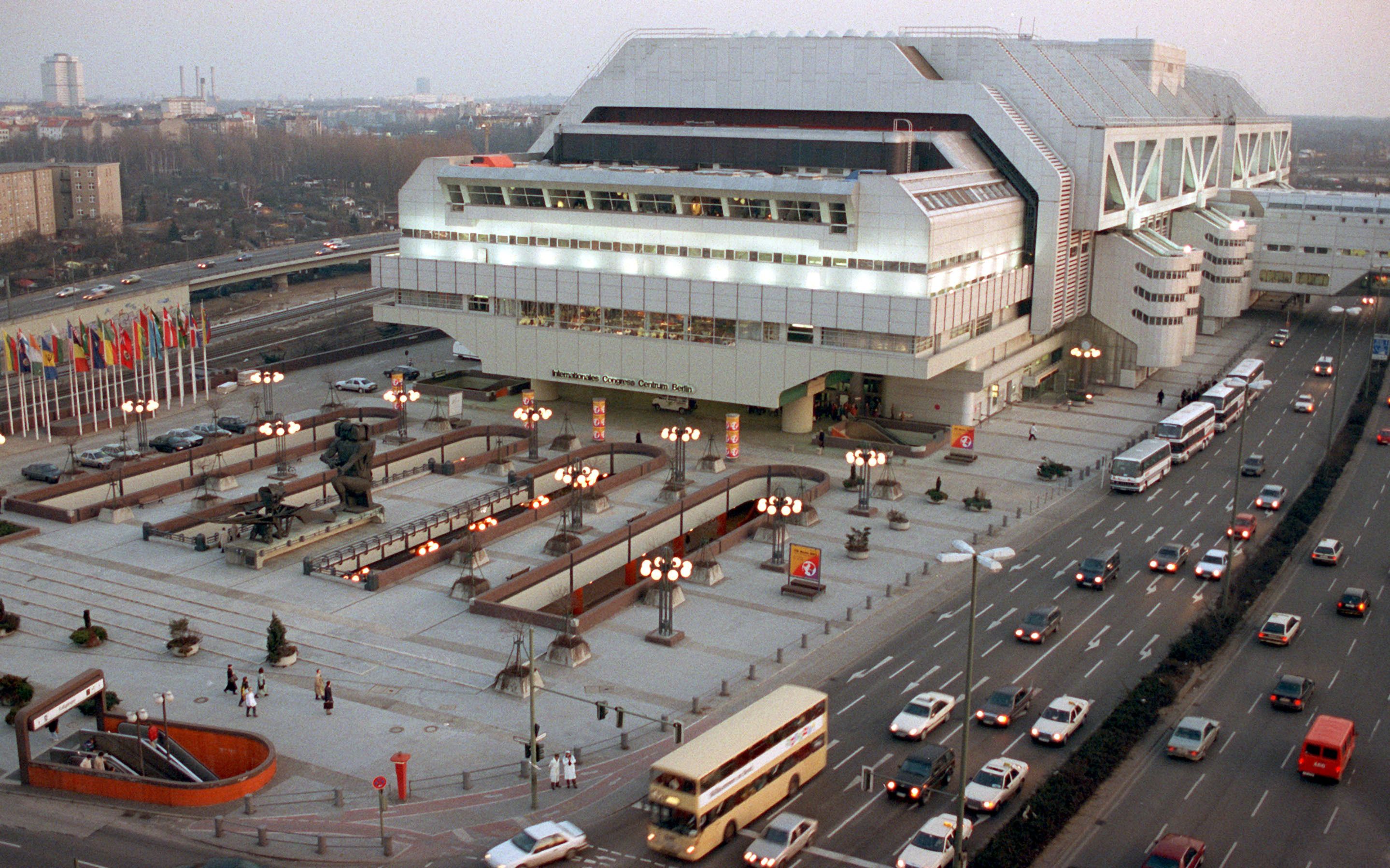 Das Internationale Congress Centrum (ICC) am Berliner Messedamm (c) picture-alliance ZB, Hubert Link (c)  dpa - Report