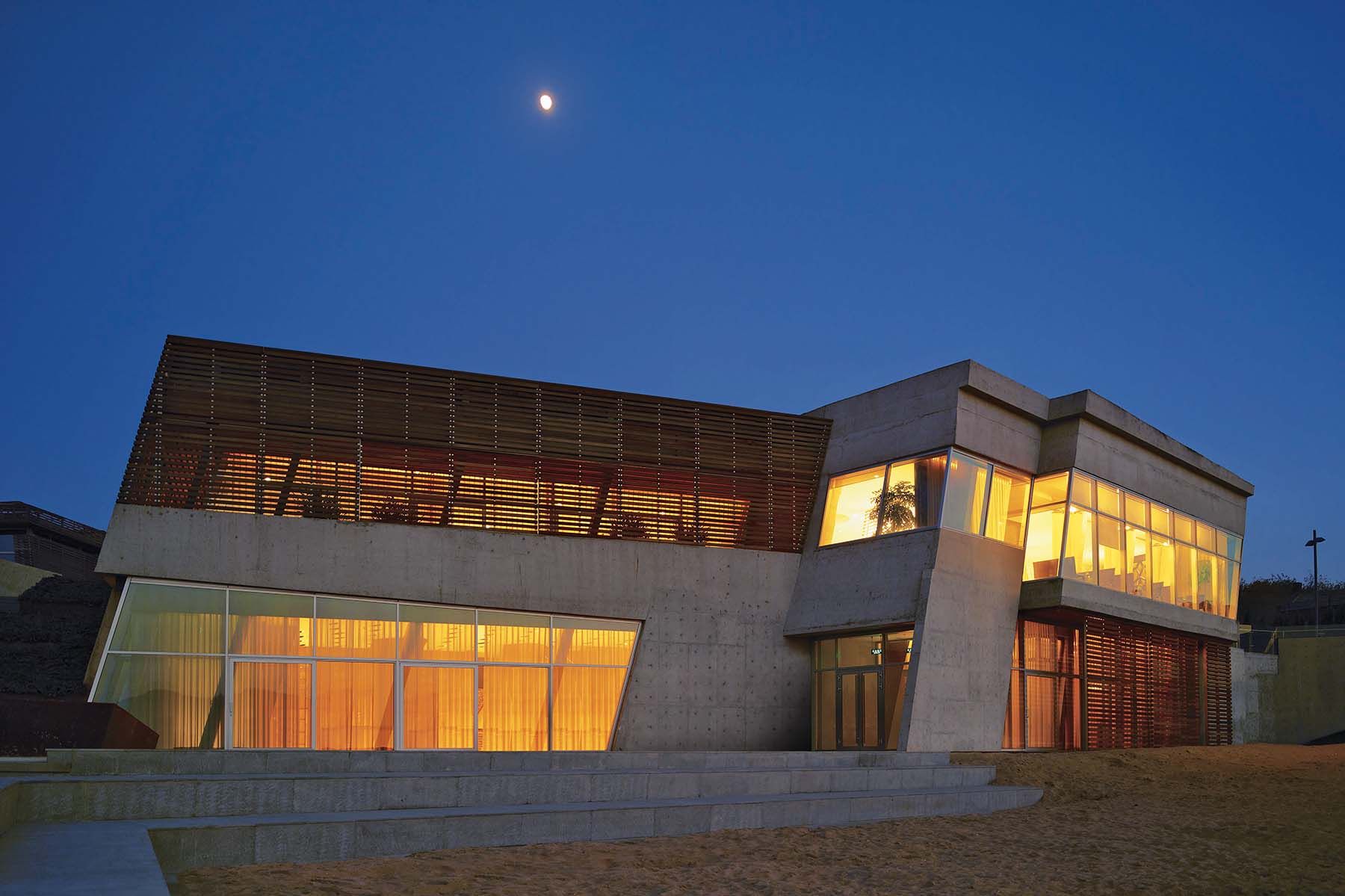 Dalian Amber Bay Beach