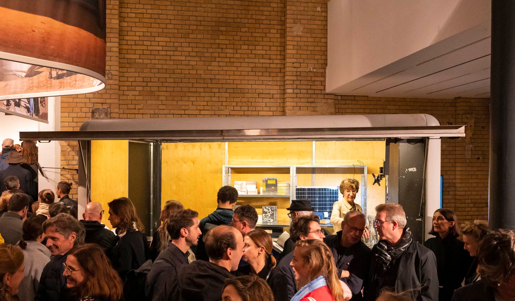 The Solarkiosk at the vernissage (c) Eric-Jan Ouverkerk