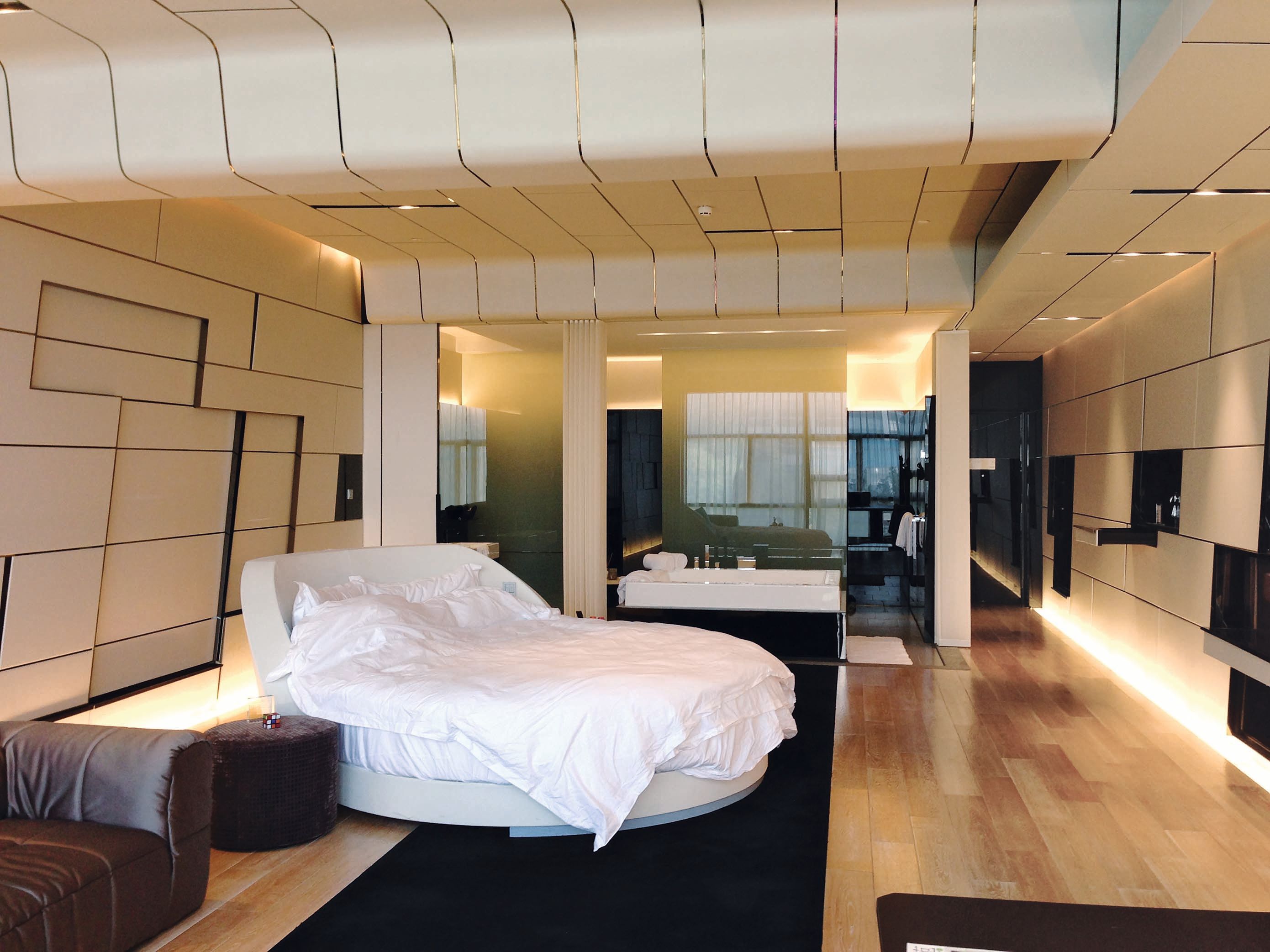 Gallery Hotel