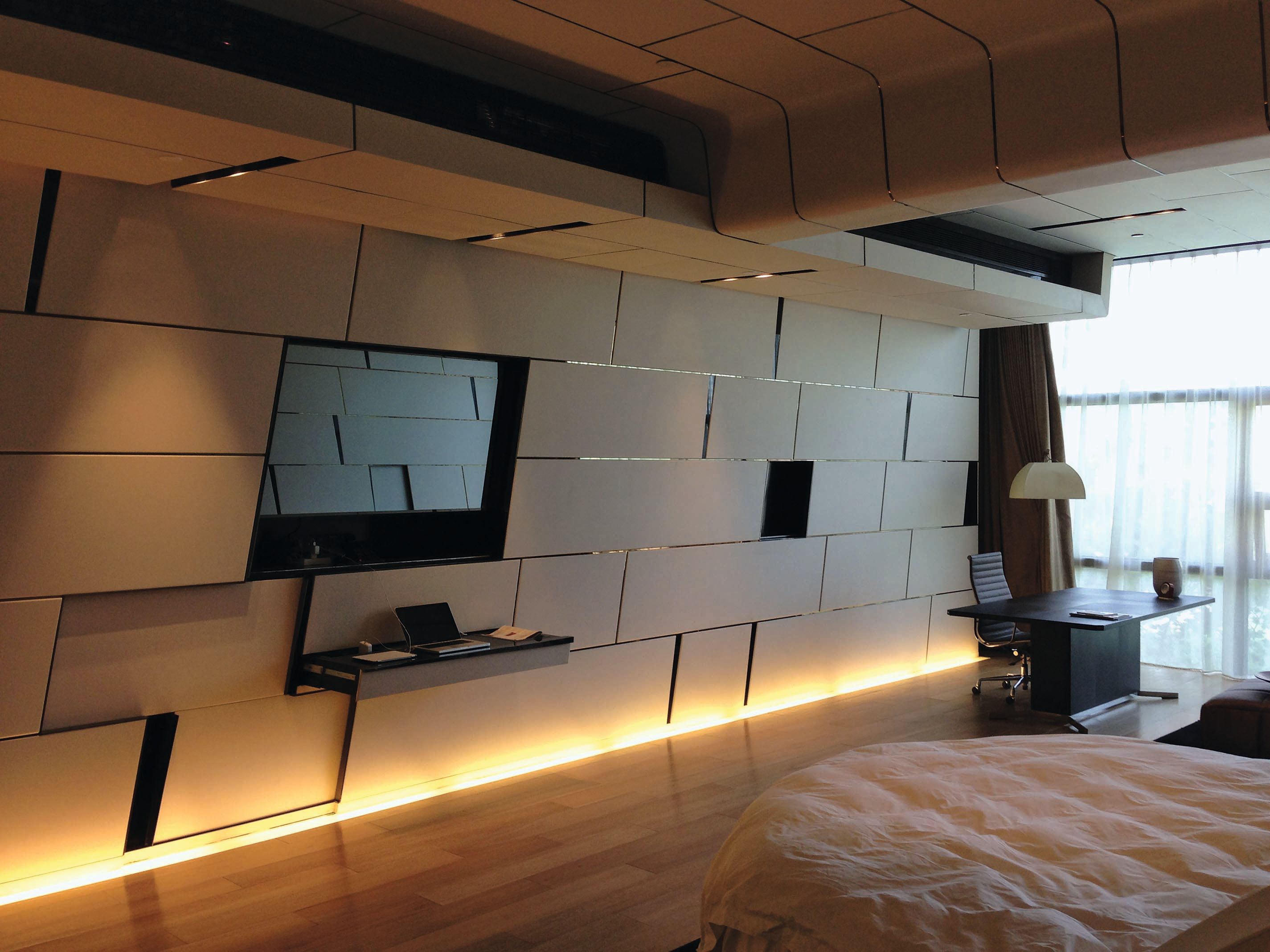 Gallery Hotel