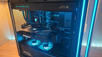 The inside of the Alienware Area-51 (2025)