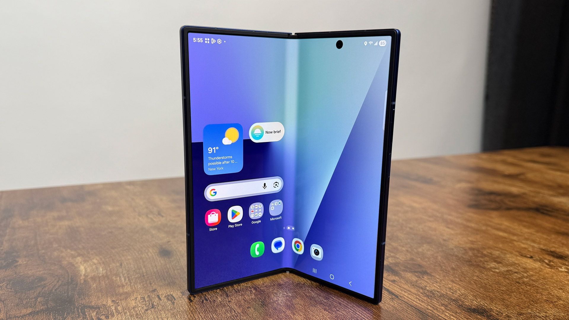 Recension av den vikbara smartphonen Samsung Galaxy Z Fold 7