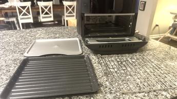 Freidora de aire Midea de doble zona con dos bandejas de cocción extraíbles