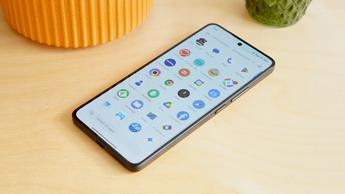 Nærbilleder af Xiaomi Poco X7 Ultra-smartphonen