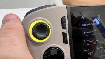 Handhållna spelkonsolen MSI Claw 8 AI Plus visas upp på IFA 2024