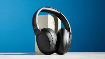 Belkin Soundform Isolate kabellose Kopfhörer in Schwarz mit weichen Ohrpolstern, aktiver Geräuschunterdrückung und Bedientasten auf beiden Seiten