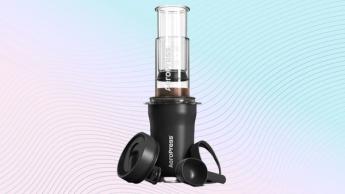 Cafeteira portátil AeroPress Go Plus