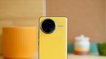 Nærbilleder af Xiaomi Poco X7 Ultra-smartphonen