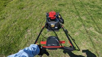 Tondeuse Troy-Bilt XP de 21 pouces avec moteur Briggs et Stratton ReadyStart de 163 cc, dotée d'une propulsion automatique à essence 3-en-1 RWD