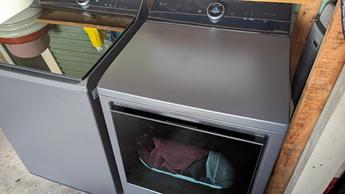 Sèche-linge électrique LG 7,3 pi³ ultra grande capacité avec commandes arrière