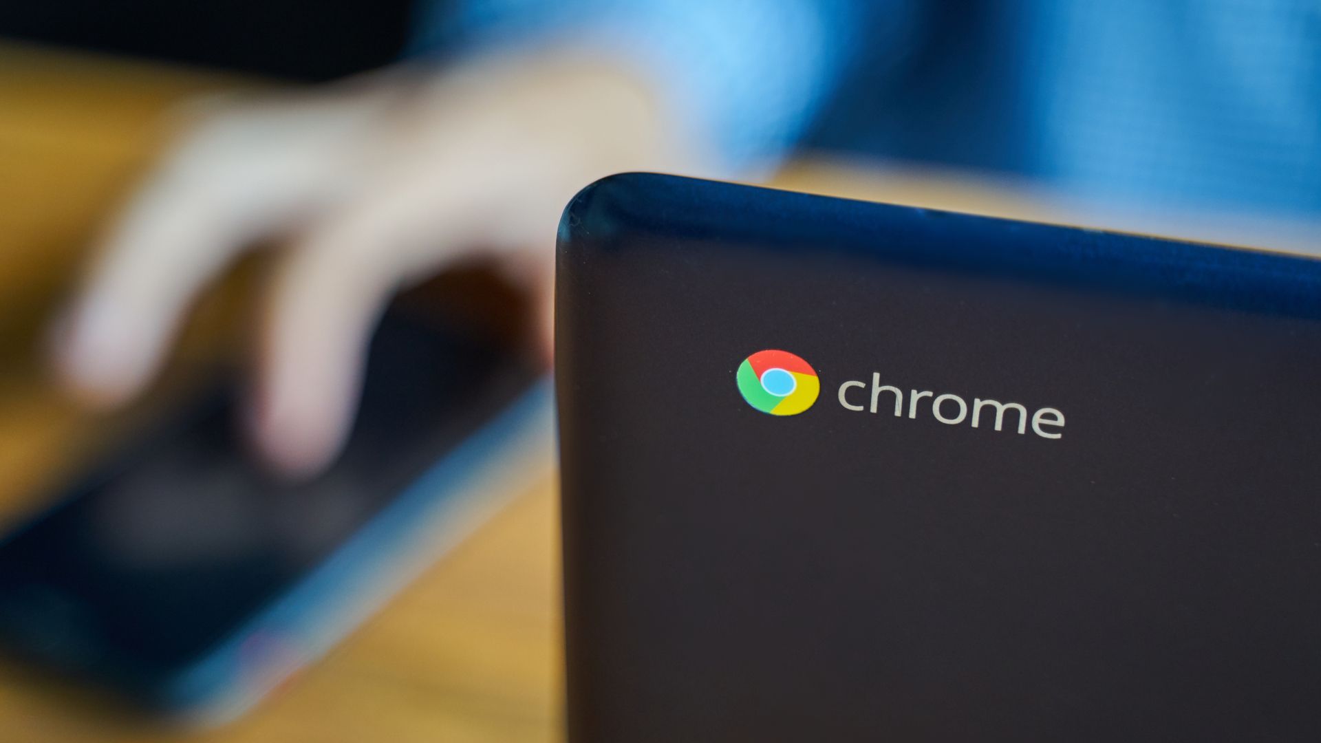 Chromebookのキーボードをクローズアップで撮影