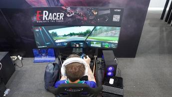 Nitro Concepts E-racer gamingstol med ergonomisk design