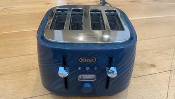 Tostador Delonghi Ballerina Seta en una cocina moderna