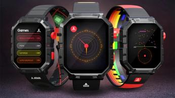 Un reloj Atari 2600 My Play con diseño retro clásico de videojuegos