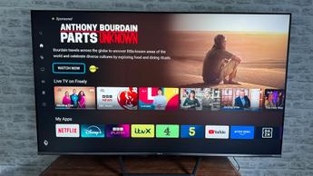 Смарт-телевизор Metz MQE7600 4K Ultra HD с тонким корпусом