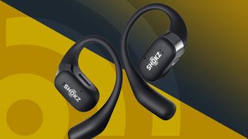 Shokz OpenFit open-ear hovedtelefoner på hvid baggrund