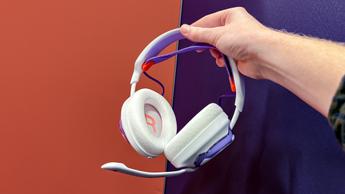 マイク付きJBL Quantumゲーミングヘッドセット