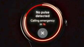 Diapositivo do evento de lançamento do Pixel Watch 3 que destaca a nova funcionalidade de deteção de perda de pulso