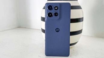 Smartphone Moto G Power 2025 com tela grande
