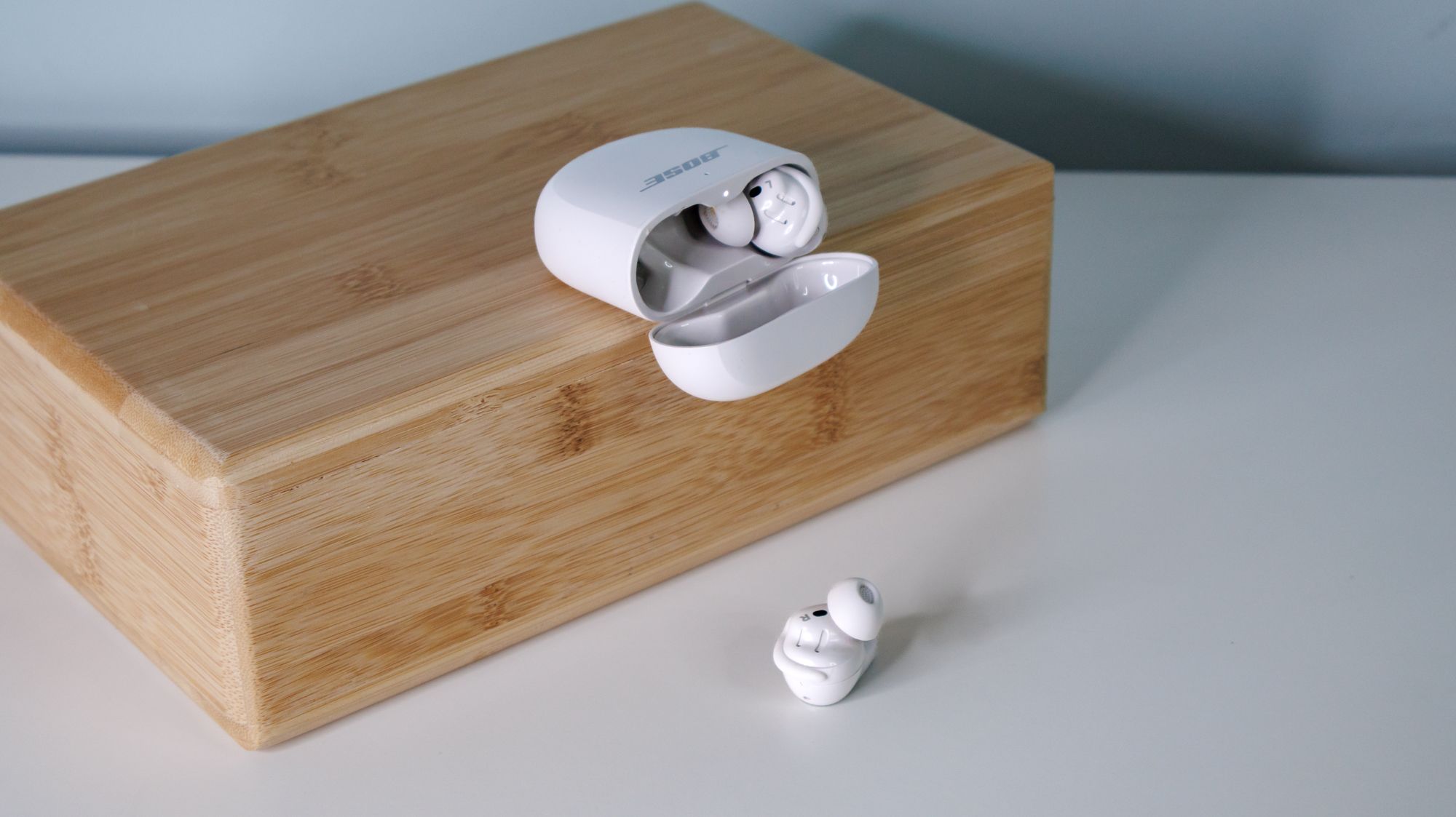 Bose QuietComfort Ultra Earbuds – kabellose In-Ear-Kopfhörer mit aktiver Geräuschunterdrückung