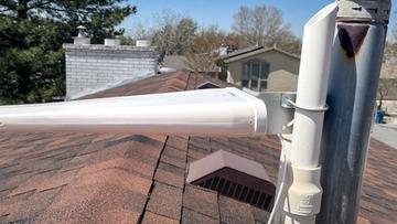 Dispositivo amplificador de sinal de celular SureCall Flare 3.0 em exibição