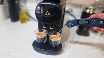 Máquina de café L'OR Barista System com cápsulas
