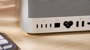 Apple Mac Studio stationær computer på et moderne skrivebord