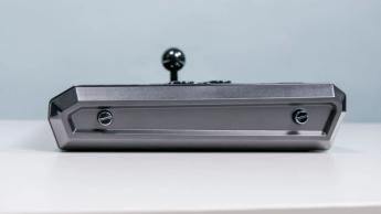 Qanba Obsidian 2 arkadkontroll med joystick och knappar