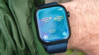 Apple Watch Series 10 mostrando un mapa topográfico del Parque Nacional Olympic en la app Mapas