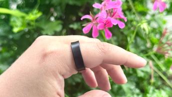 Samsung Galaxy Ring Smart-Ring ausgestellt