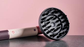 Secadora de cabello Dyson Supersonic con difusor para cabello rizado