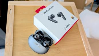 OnePlus Buds 4 True-Wireless-Ohrhörer mit Ladecase
