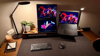 Uperfect Delta Pro Touch tragbarer Monitor mit elegantem Design und hochauflösendem Display