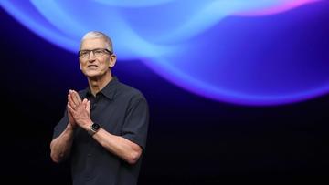 Apples vd Tim Cook talar på Apples event i Cupertino där iPhone 16, AirPods och Apple Watch presenteras